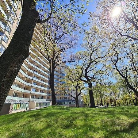 Stylish Apartment With Parking & Spacious Balcony Riga Exterior foto